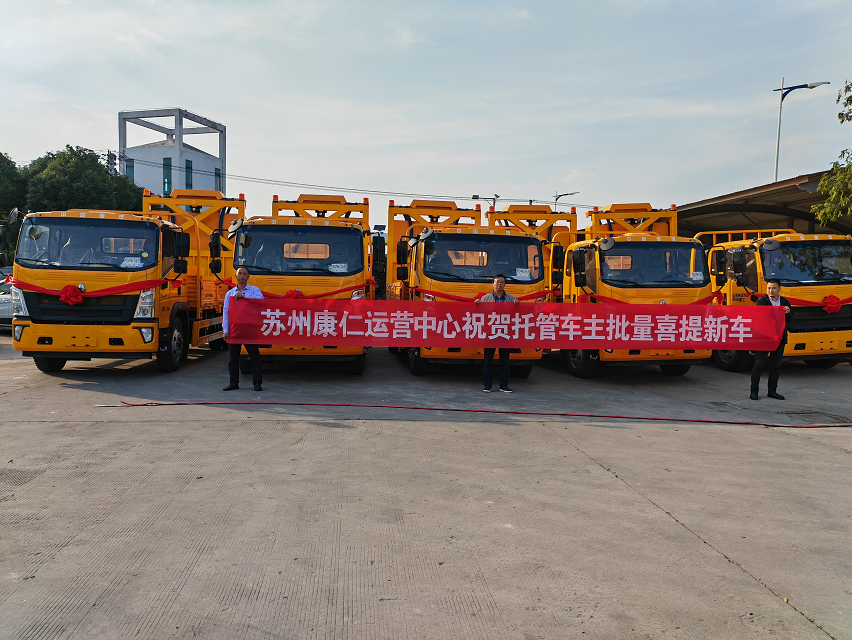 道路施工场景中的防撞缓冲车